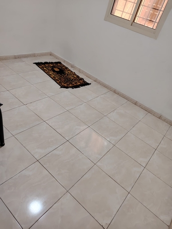 650/month Room Available For Rent photo 3