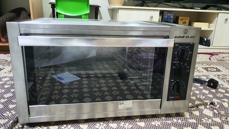 SAR 160,  Electic Oven photo 2