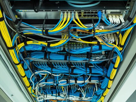 Professional (IT) Technicians Workers photo 2