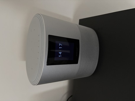 SAR 700,  Bose Home Speaker 500, Luxe Silver, Smart Speaker With Bluetooth, Wi-Fi And Airplay 2 photo 1