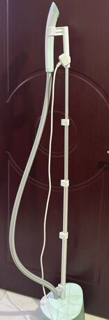 SAR 180,  Philips Garment Steamer photo 1