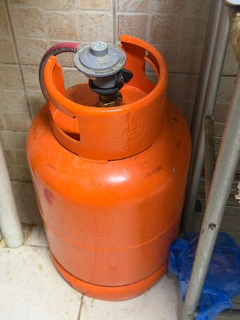 SAR 850250,  Toshiba Inverter Fridge And Gas Stove + Cylinder For Sale photo 1