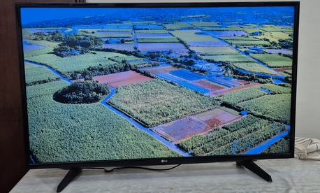 SAR 350,  LG TV 43 Inch (350SAR) photo 1