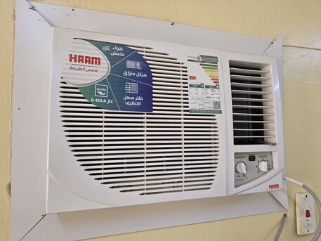 SAR 1600,  2 × ( 1.75) Ton Window AC – Excellent Condition – Quick Sale Take Before 2 July photo 1