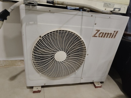 SAR 900,  Zamil Air Conditioner (2 Ton) For Sale photo 2