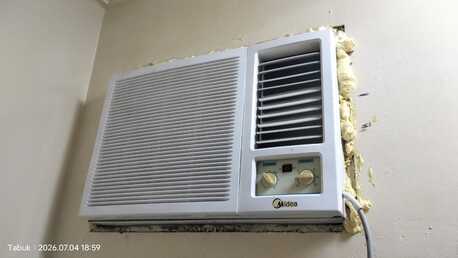 SAR 450,  ACs And Many Household Items For Sale. Good Condition.