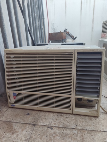 SAR 400,  Window Type Air Conditioner photo 2