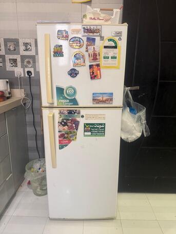 SAR 700,  Fridge For Sale ; Volume 7.02 Cuft. photo 1