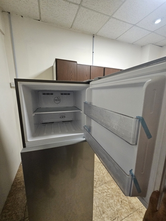 SAR 900,  Haier Refrigerator photo 3