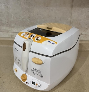 SAR 250,  Philips Deep Fryer – New – 250 SAR