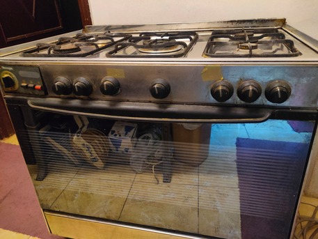 Gas Stove With Oven photo 2