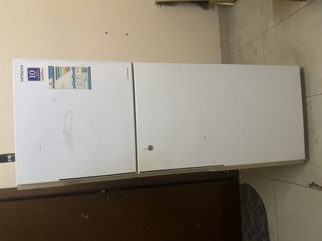 SAR 400,  Double Door Fridge 152 Liter Capacity photo 1