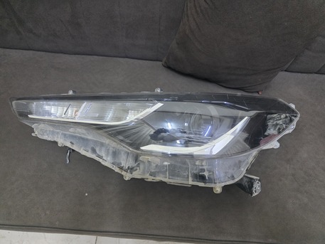 SAR 1450,  Corola Cross 2022 Left Head Light Minor Scratch photo 3