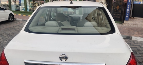 Sar 9000,  Nissan Tidda 2007 photo 2