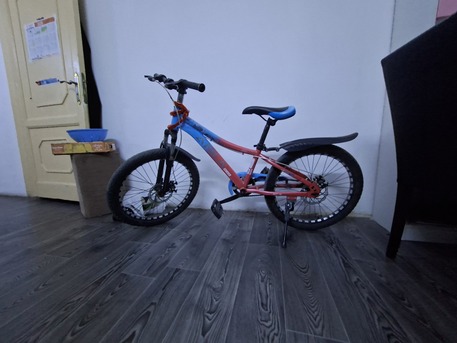 SAR 200,  A BICYCLE FOR SALE IN MINT CONDITION photo 3