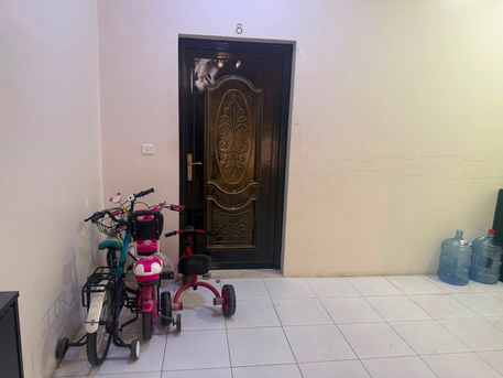 SAR 100,  Kids Bicycle In Very Good Condition. Bought New From The Shop. photo 1