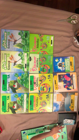 SAR 300,  Pises Grade One Books photo 1