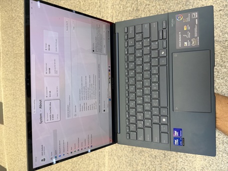 SAR 4600,  Asus Zenbook 14 Ultra 9 Touch 32GB 1TB 3k Display OLED photo 1
