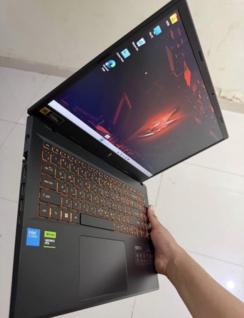 SAR 3200,  Acer Nitro V15 Core 7 240H 16GB 512 Ssd RTX 4050 Like New photo 2
