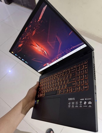 SAR 3200,  Acer Nitro V15 Core 7 240H 16GB 512 Ssd RTX 4050 Like New photo 3