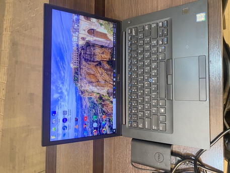 SAR 950,  Dell I7-16GB RAM-8th Generation With Original Charger