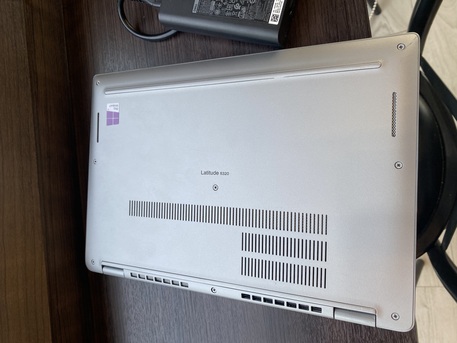 SAR 999,  Dell Latitude 5320 Core I5-11th Generation 16GB RAM photo 2