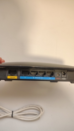 SAR 75,  LINKSYS Wireless-G Broadband Router  Model No. WRT54G2 V1 For Sale photo 2