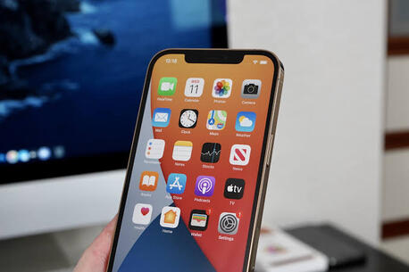 SAR 1800,  IPhone 12 Pro Max + A73 Samsung For Sale photo 2