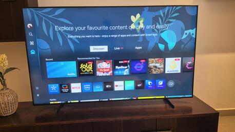 SAR 2000,  تلفزيون سامسونج 65 بوصة (Samsung 65-inch Crystal UHD QLED)