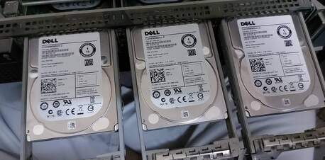 SAR 5900,  Dell Poweredge R810 Rackmount Server photo 3