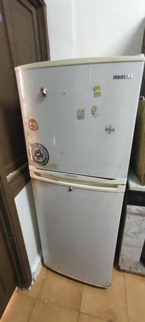 SAR 450,  1 Samsung Refrigerator And 3 Piece Sofa Available