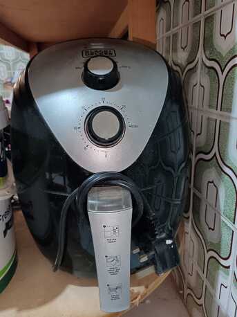 SAR 800,  I Would Like To Sell My Treadmill, Air Fryer (Black & Decker) And Kitchen Cabinets. photo 3