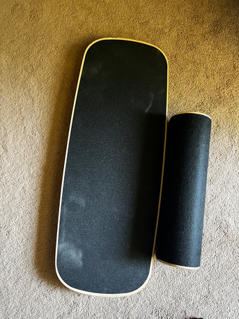 SAR 100,  Balancing Board photo 1