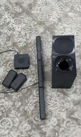 SAR 850,  Sony   HT-S40R 5.1ch Home Cinema 600 W photo 2