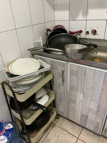 SAR 100,  Kitchen Items photo 1