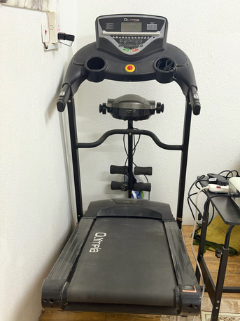 SAR 1200,  Heavy Weight Treadmill With Massage System photo 2