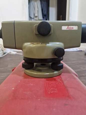 SAR 5000,  Leica NAK2 Level High Accuracy Level photo 2
