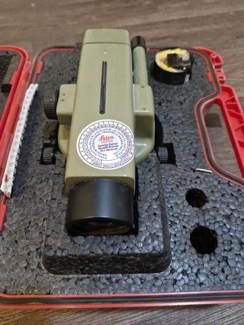 SAR 5000,  Leica NAK2 Level High Accuracy Level photo 3