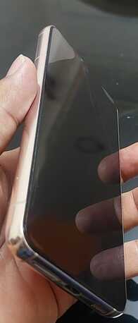 SAR 900,  Urgent Sale - Samsung S22 Pink And Samsung A7 Blue 900 photo 3