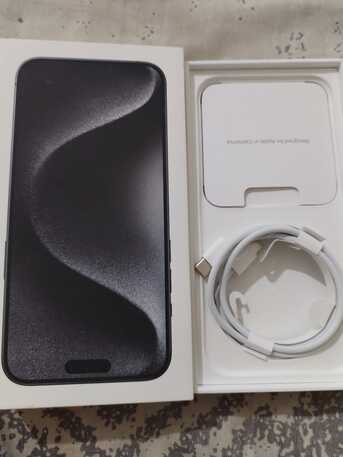 SAR 3300,  I PHONE 15 PRO MAX 256 GB BLACK TITANIUM 5G WITH FACE TIME MIDDLE EAST VERSION photo 2
