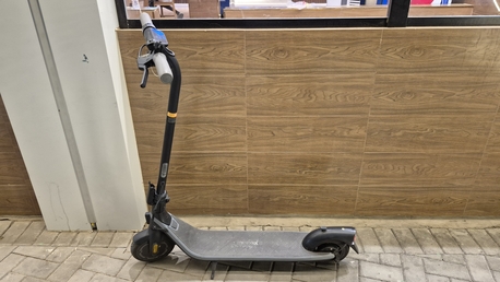 SAR 750,  EScooter Segway Nineboot E2
