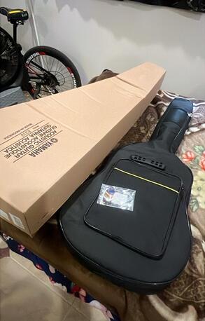 SAR 420,  Yamaha F310, Acoustic Guitar. Less Used And Well Maintained. Guitar Bag And Pick Set Are I photo 3