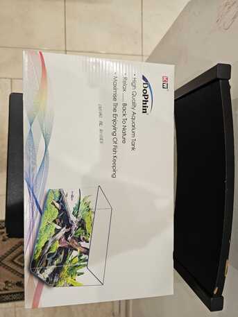 SAR 150,  Aquarium Fish Tank Curved Glass For Sale – SAR 150 (FREE Aquarium Bowl & Stones) photo 3