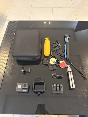 SAR 400,  Go Pro Hero 7 Black Good As New With Memory Card And Accessories