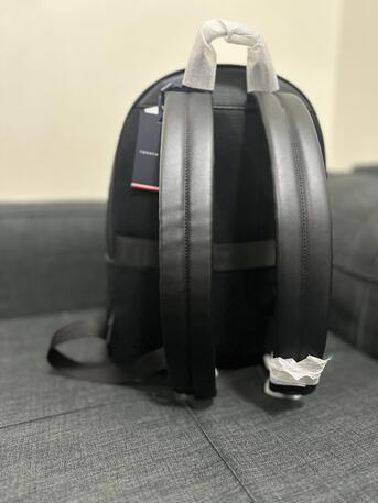 SAR 650,  New Tommy Hilfiger Backpack photo 2