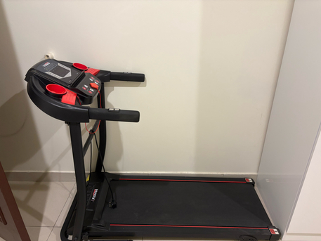 SAR 500,  World Fitness Treadmill (Excellent Condition) photo 2