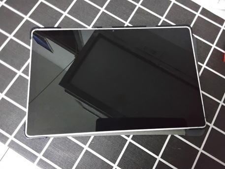 SAR 300,  Samsung Tab