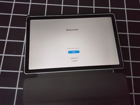 SAR 300,  Samsung Tab photo 2