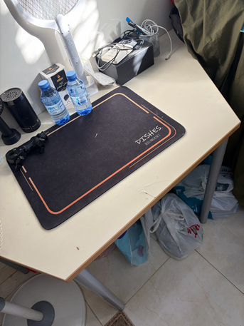 SAR 300,  Computer Chair And Table