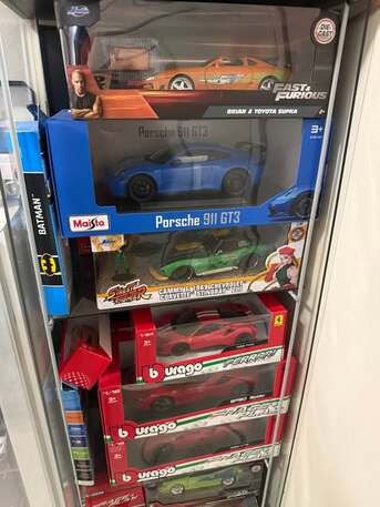 SAR 123,  Metal Diecast Cars And Bikes For Sale photo 3